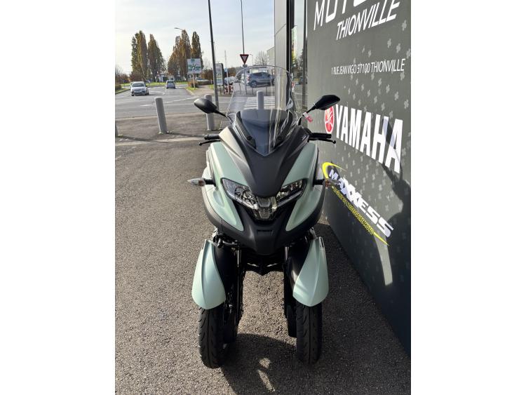 YAMAHA TRICITY 300