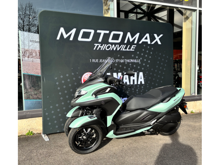 YAMAHA TRICITY 300