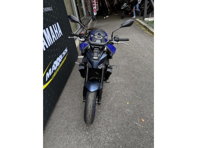 YAMAHA MT-09