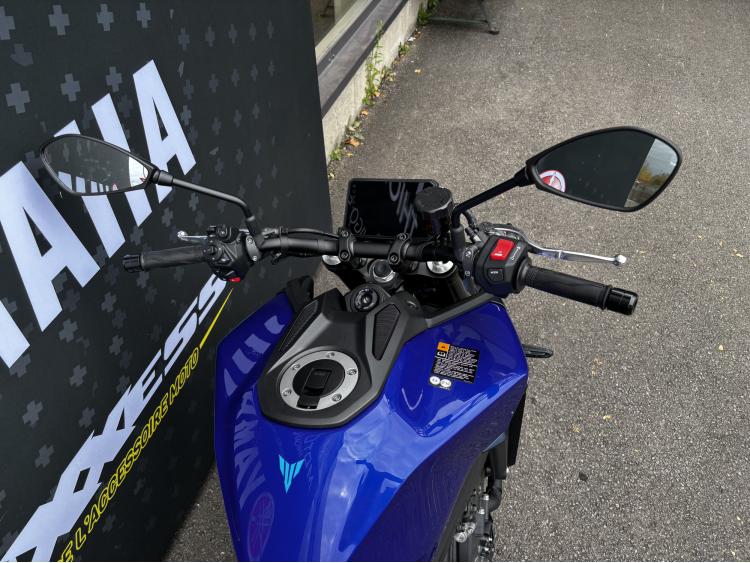 YAMAHA MT-09